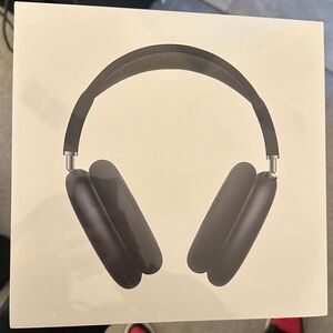 High-End Noise Cancelling Over-Ear Headphones (Midnight)